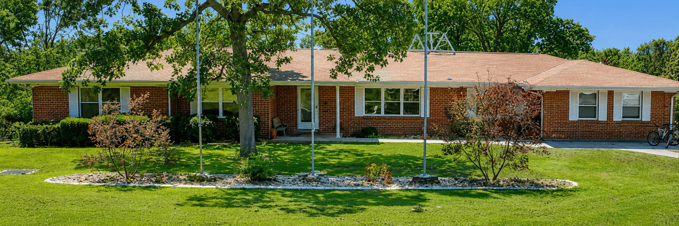 Epsilon Nu chapter house